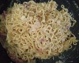 Foto langkah ke 5 dari resep Mie Carbonara Ekonomis.