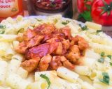 A picture of step 2 of Tomato basil rigatoni.