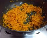 A picture of step 1 of Carrot pasta kheer.