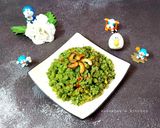 A picture of step 5 of Palak Upma.