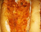 A picture of step 2 of Spicy Peri Chicken 'and Mushroom Subs.