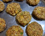 A picture of step 4 of Sprout Ragi cutlets.