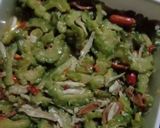 Foto langkah ke 5 dari resep Tumis pare campur terri.