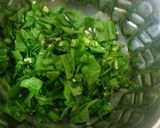 A picture of step 1 of Tava green pakoda pulao.