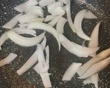 Foto del paso 1 de la receta: Hamburguesa con cebolla caramelizada 🍔