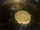 Matar (green peas) poori
