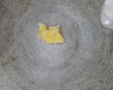 A picture of step 1 of Masala Makhana.