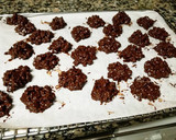 Foto del paso 4 de la receta: Crujientes de chocolate y turrón