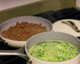 Foto del paso 2 de la receta: Fideos de Zucchini con salsa de carne! 🙂🍝🫶