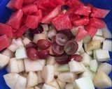 Foto langkah ke 2 dari resep Salad Buah Yoghurt Cimory.