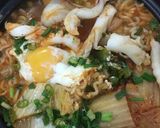 Hình bước làm 2 của món Mì kim chi hải sản