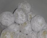 A picture of step 3 of Stuffed potato balls.