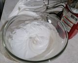 Foto del paso 4 de la receta: Macarrons con merengue francés