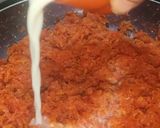 A picture of step 1 of Gajar ka halwa with khoya.