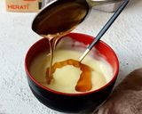 Foto langkah ke 3 dari resep Saffron Honey Yoghurt Bowl.