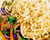 A picture of step 5 of Stir-Fried Beef Pho Noodles.