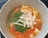 A picture of step 6 of Vietnamese Tofu Chive Soup.
