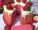 Foto langkah ke 3 dari resep Strawberry Chiffon cake.