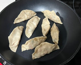 Foto del paso 6 de la receta: Gyozas de carne y verdura