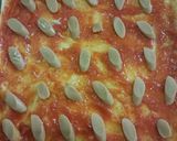 Foto langkah ke 4 dari resep Pizza Homemade.