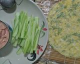 รูปขั้นตอนการทำที่ 5 ของ ซูชิข้าวผัดน้ำพริกกะปิ