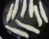 Foto langkah ke 5 dari resep Potato cheese stick #berburucelemekemas #revolusi2019.