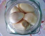 Foto del paso 3 de la receta: Ajos macerados en aceite de oliva virgen extra