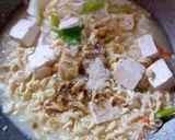 Foto langkah ke 4 dari resep Mie Kuah Pedas.