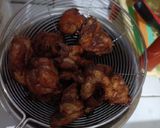 Foto langkah ke 2 dari resep Ayam goreng mentega ala Chef Devina Hermawan.