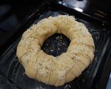 Foto langkah ke 6 dari resep Pizza Pastry Ring.