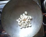 गेहूं के आटे की पंजीरी (Gehu ke aate ki panjiri recipe in Hindi) रेसिपी चरण 1 फोटो