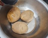 A picture of step 1 of Potato tornado.