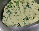 A picture of step 5 of Methi bajra thalipeeth.