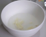 A picture of step 3 of Simple Boiled Crab.
