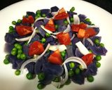Foto del paso 3 de la receta Ensalada de patatas azules con huevo y tomate