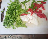 Foto del paso 1 de la receta: Bocadillo de lomo adobado, salteado de pimiento y huevo frito