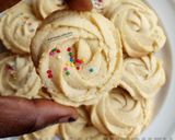 A picture of step 7 of Melting moments cookies.