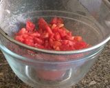 Foto del paso 2 de la receta: Tartar de ricota, tomate y palta
