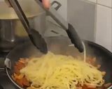 Une image de l'étape 3 de Linguine al Pepperoni 🇮🇹.