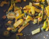 উচ্ছে আলু ভাজা (uchche aloo bhaja recipe in Bengali) রেসিপির ধাপ 1 ছবি
