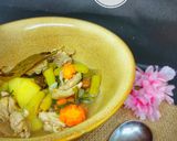 Foto langkah ke 3 dari resep Sop ayam kentang aromatik.
