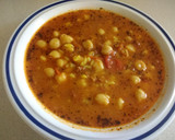 Foto del paso 5 de la receta: Guiso de garbanzos con arroz, chorizo y jamón
