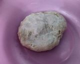 A picture of step 1 of Matar Kachori.