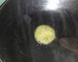 Foto langkah ke 2 dari resep Nasi goreng lap chiong.