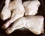 Foto del paso 1 de la receta: Pollo al champiñón 🍗🍄🧅
