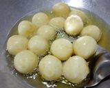 Foto langkah ke 5 dari resep Chapssal Korean Donuts.