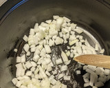 A picture of step 2 of Mexican black bean and sweetcorn soup.