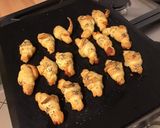 Une image de l'étape 6 de Minis croissants au cheddar, pecorino et pavot bleu.