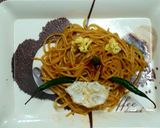 A picture of step 2 of Chow Mein nest.