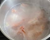 Foto langkah ke 1 dari resep Udang Nanas Masak Jahe Favorite.